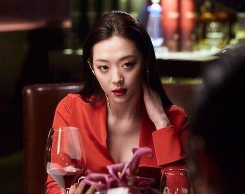 崔雪莉旅行哲学揭秘，探索自然美景，展现内心平和的大尺度生活