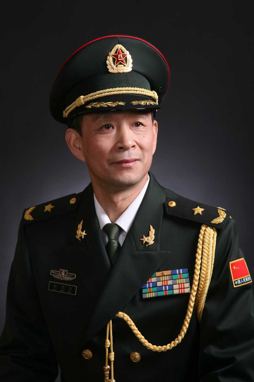 孙宏伟少将，日常故事传递爱与陪伴，展现军人风采