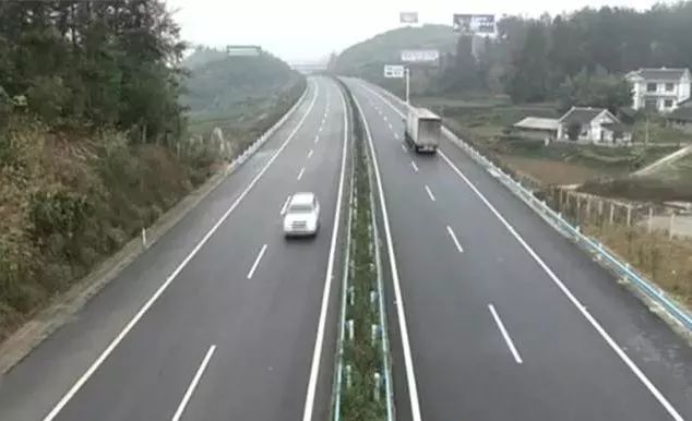 正习高速公路最新动态与小巷风情小店揭秘