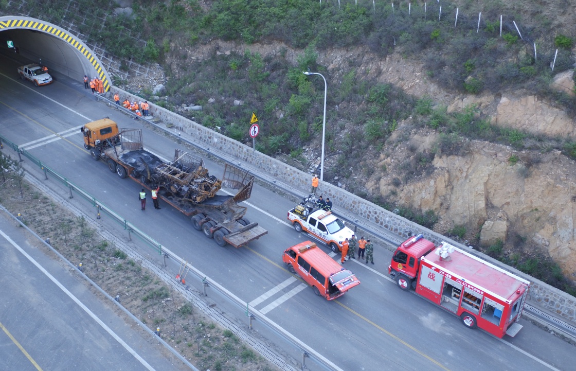 张石高速爆炸事件最新进展及观点论述揭秘