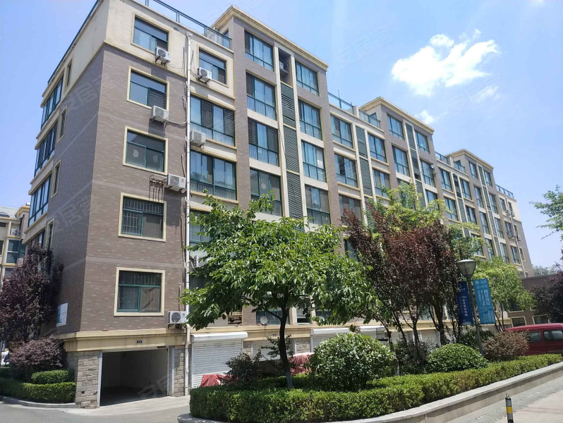 莱芜盛世豪庭最新动态及小巷深处的独特风情