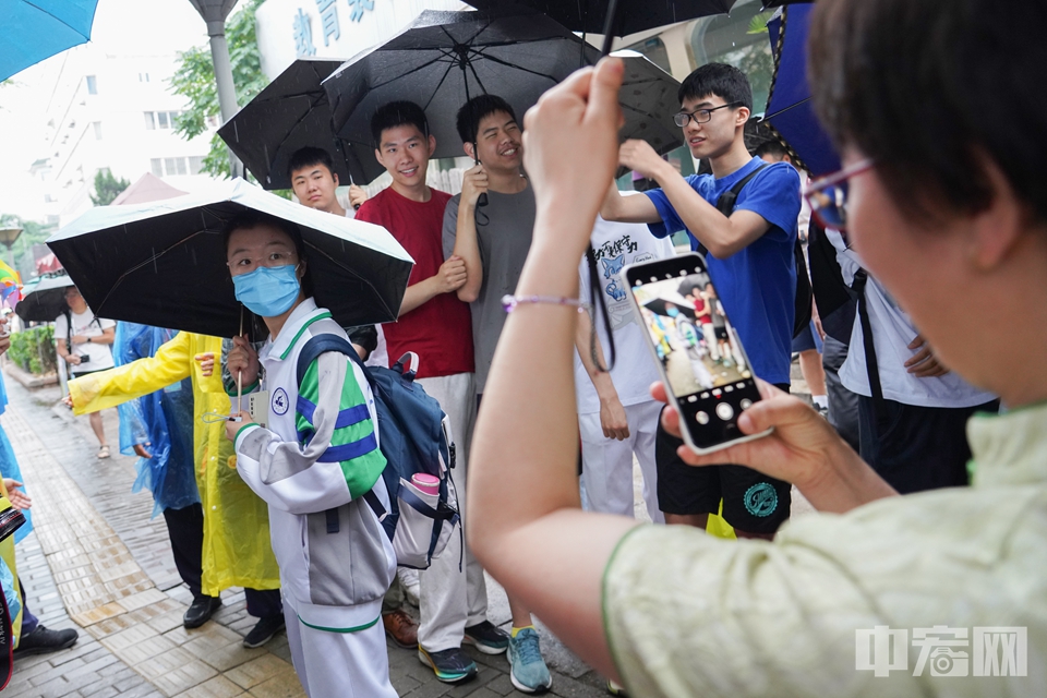 2024澳门六开彩开奖结果查询,持续性实施方案_时刻版80.105