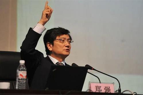 郑强，科技前沿与时代变革的引领者焦点关注最新动态