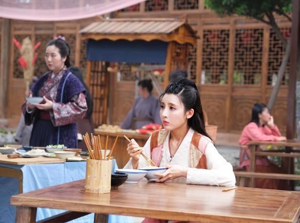 废材视频最新更新回顾,背景、重要事件与地位影响一览