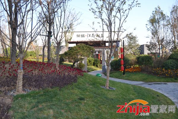 荣盛江南锦苑最新动态揭秘,小巷里的隐藏瑰宝