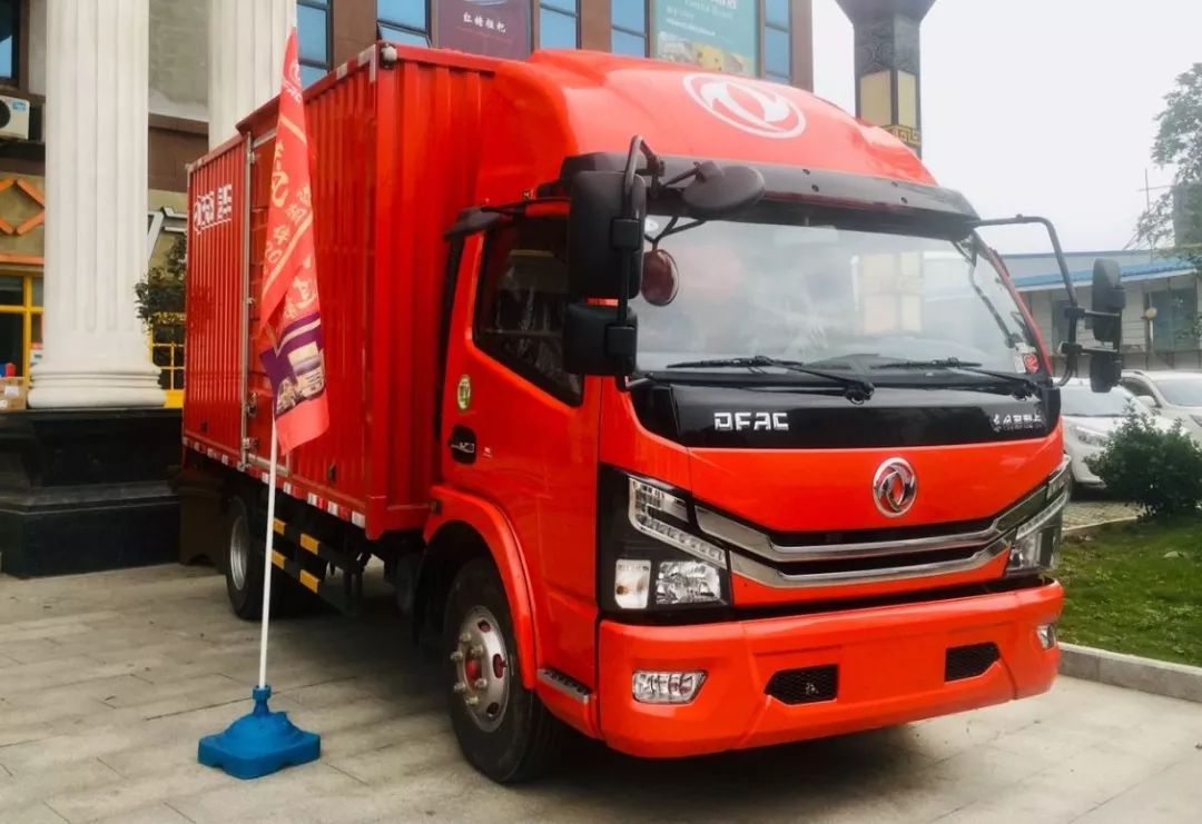 东风轻卡最新款图片,科技物流轻卡引领未来