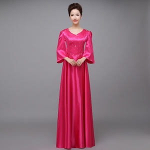 最新款演出服女声独唱，时尚与艺术的绝美交融