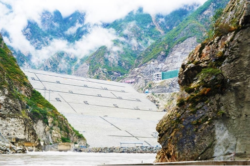 长河坝水电站最新动态，探索自然美景的愉悦之旅，寻觅内心宁静的旅程