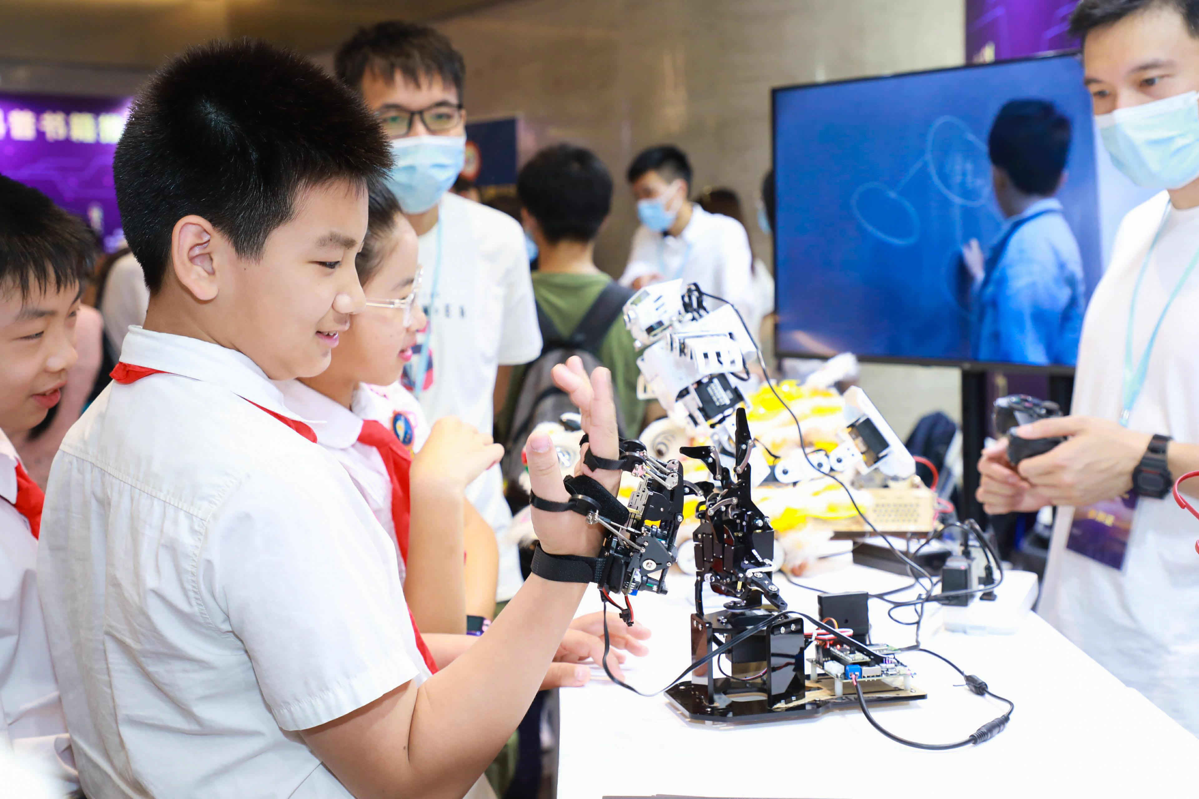 42088状元红免费资料,科学分析解释说明_QUW9.891多功能版