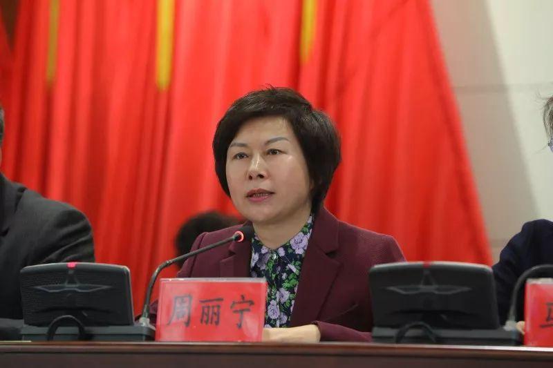 四期内必出三期,决策信息解释_理想版31.226