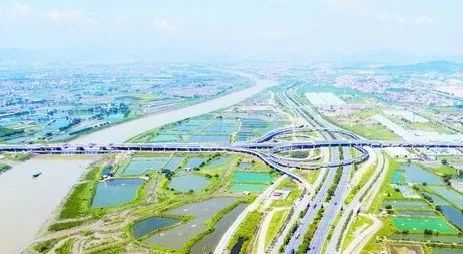 龙海龙江大道新篇章,日常故事的温馨呈现