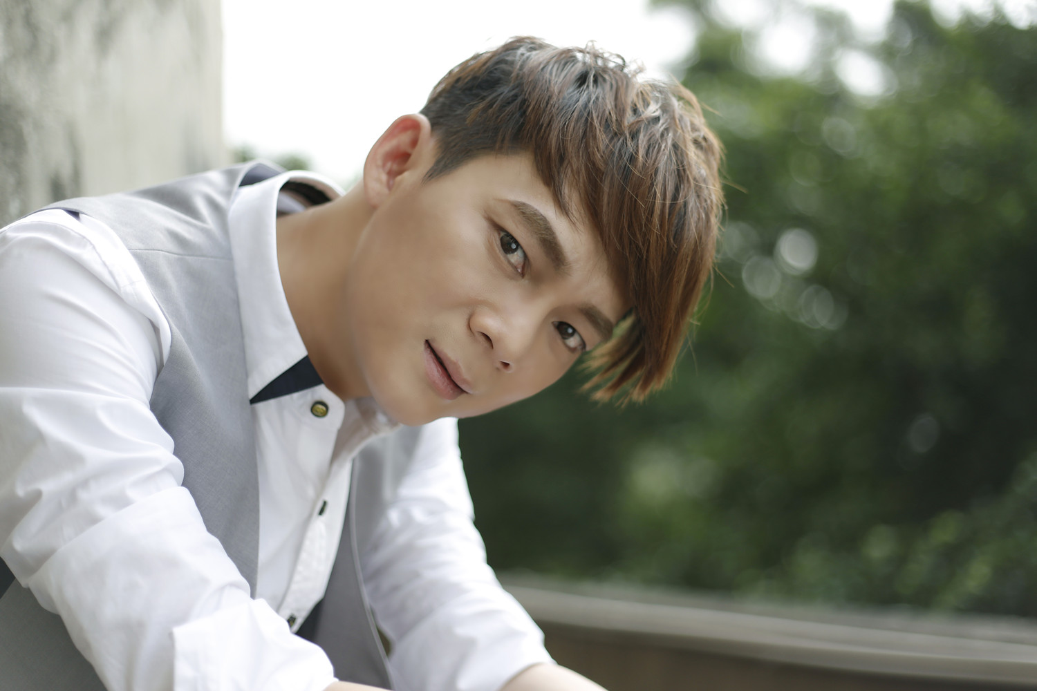 六哲2012最新歌曲,获取与欣赏的详细步骤指南(适合初学者与进阶用户)