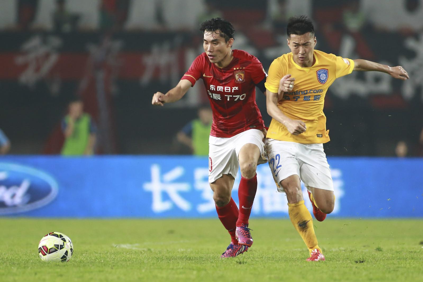 恒大苏宁友谊赛,欢笑与情感纽带交织的比赛瞬间