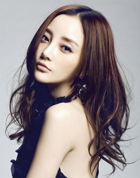 烫发的明星,友情的小温馨时刻