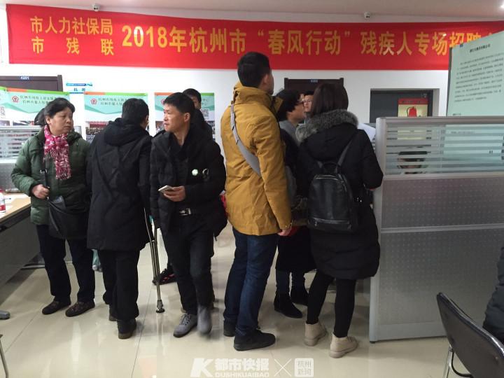 临安19楼最新职位招聘,变化中的自信与成就之旅