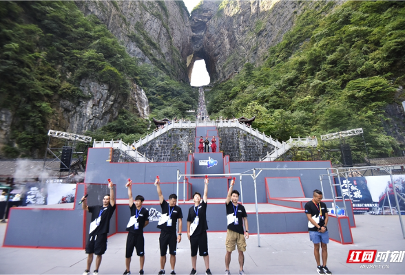 张家界天门山酷跑比赛，多维探析赛事价值