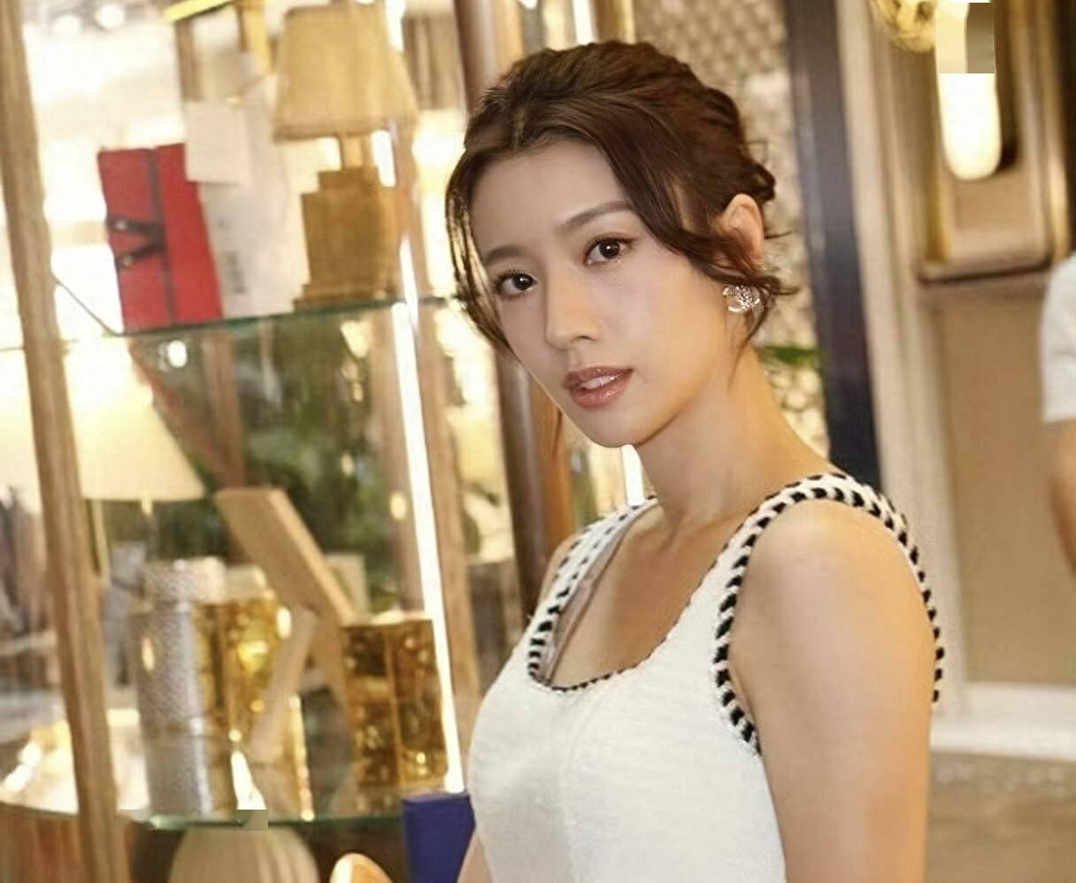 TVB新晋女演员，璀璨新星照亮港剧时代